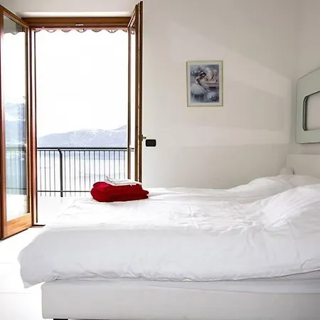 Apartament Sopra Il 113 *